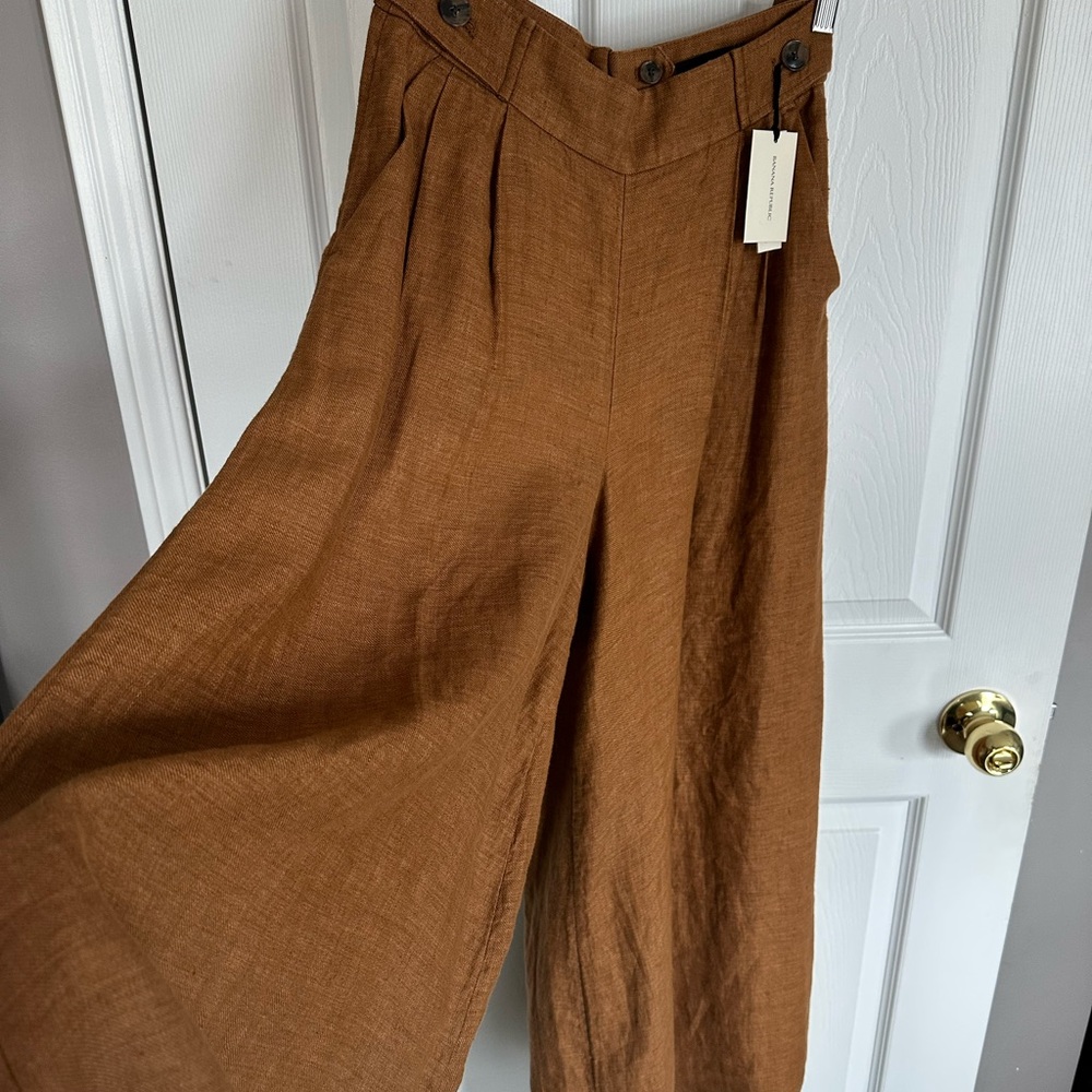 Banana Republic Wide Leg Pants in Brown